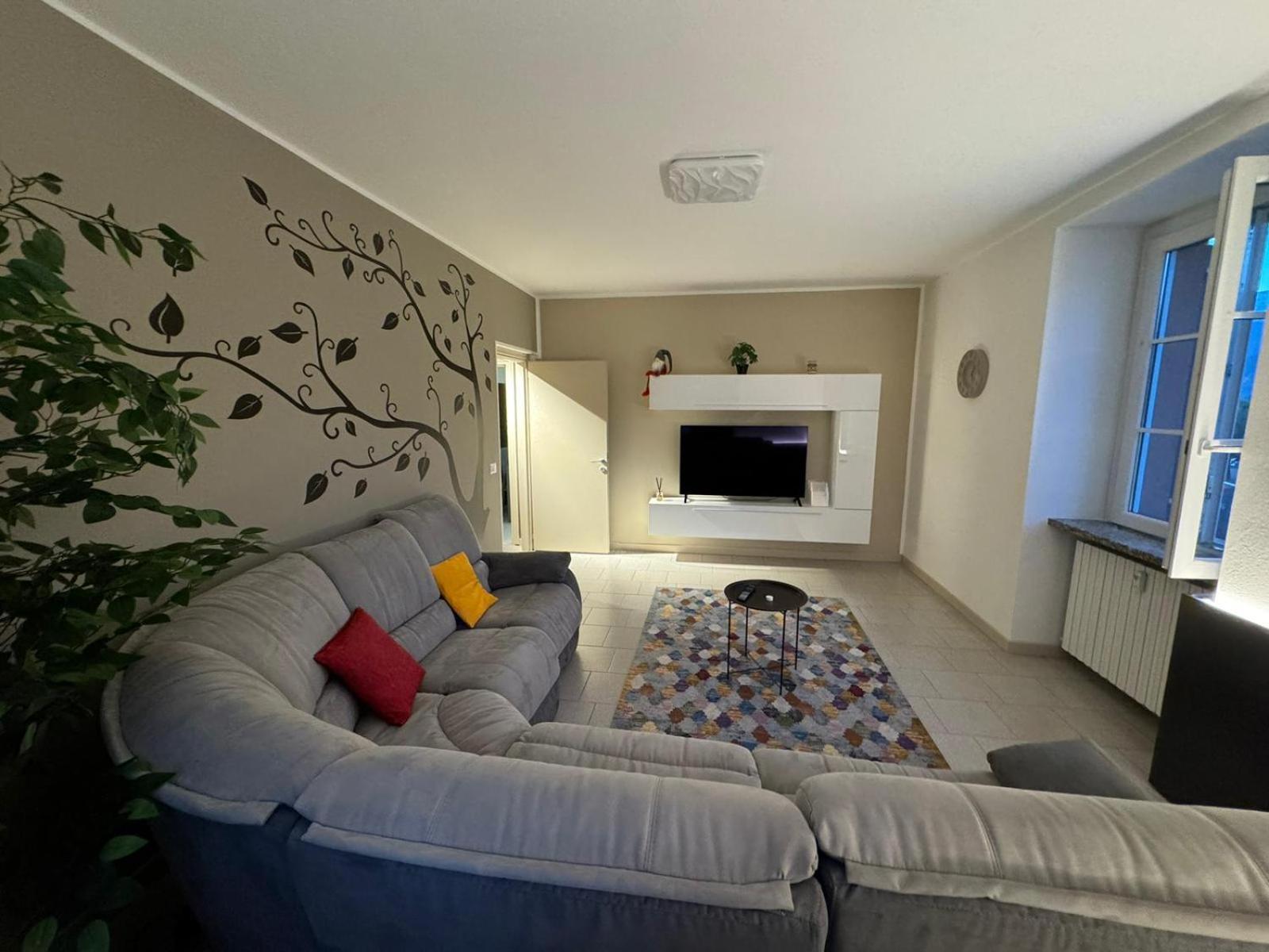 Colico Center Apartment Екстериор снимка